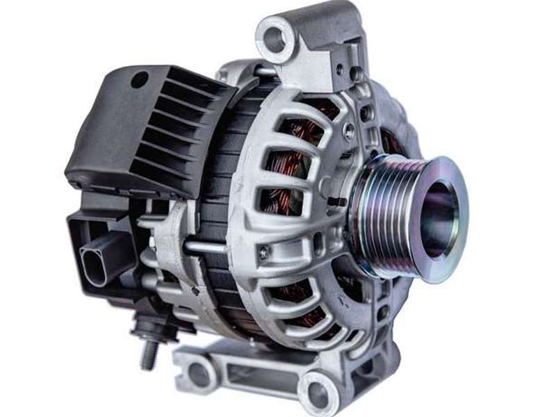 Alternator za auto opskrbljuje električnom energijom bateriju
